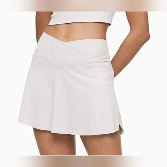 Calvin Klein Women's Crossover Waist Skort NWT Size Large - Picture 1 of 14